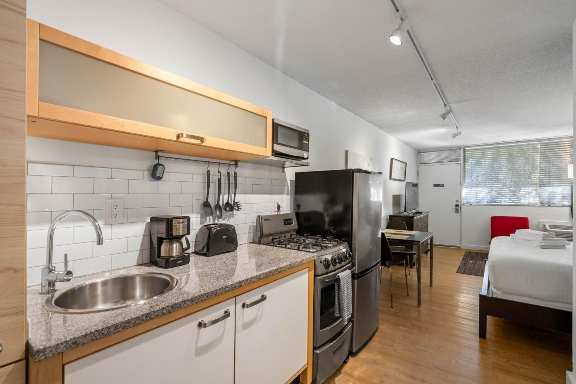 Studios On 25Th By Bca Furnished Apartments アトランタ エクステリア 写真