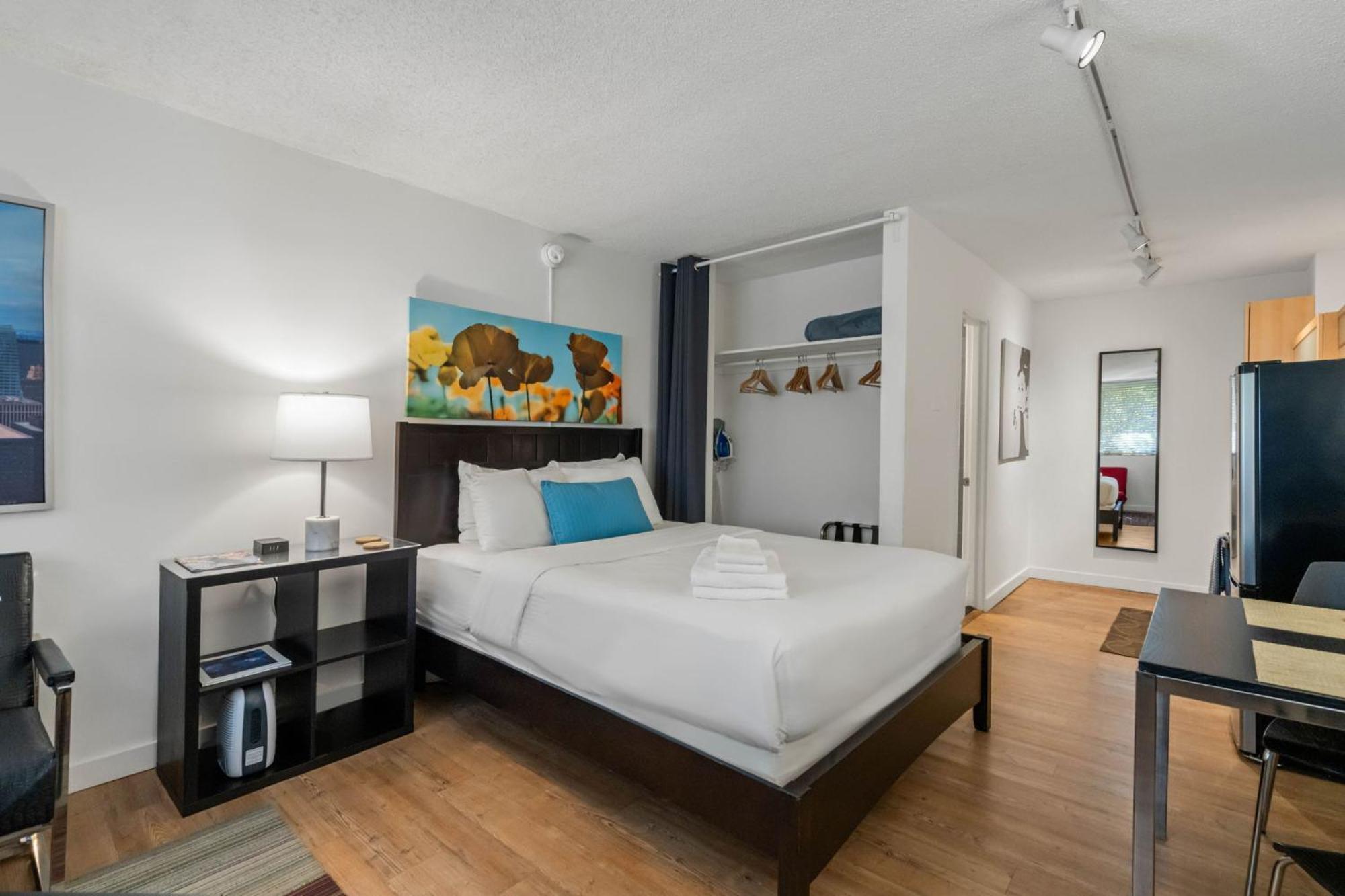 Studios On 25Th By Bca Furnished Apartments アトランタ 部屋 写真