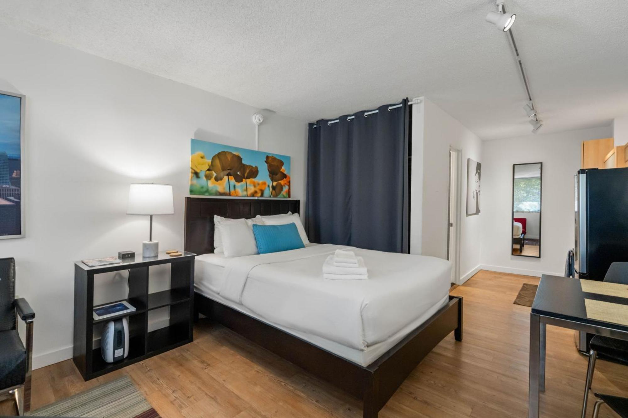 Studios On 25Th By Bca Furnished Apartments アトランタ 部屋 写真