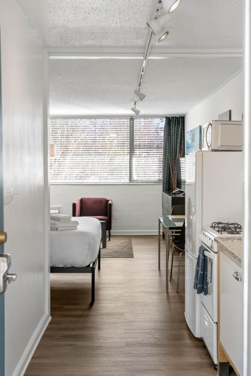 Studios On 25Th By Bca Furnished Apartments アトランタ 部屋 写真