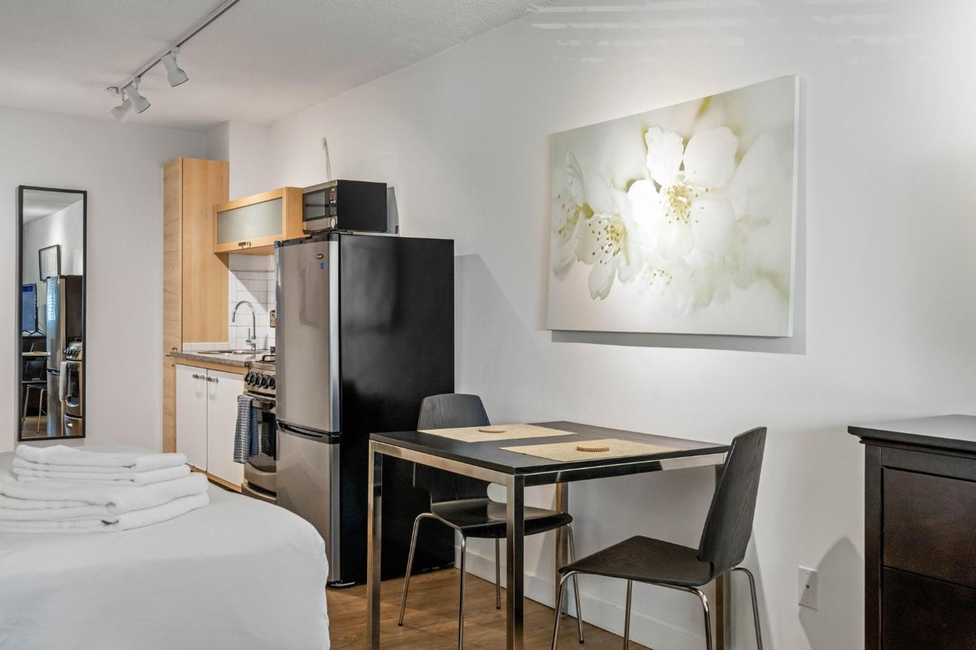 Studios On 25Th By Bca Furnished Apartments アトランタ 部屋 写真