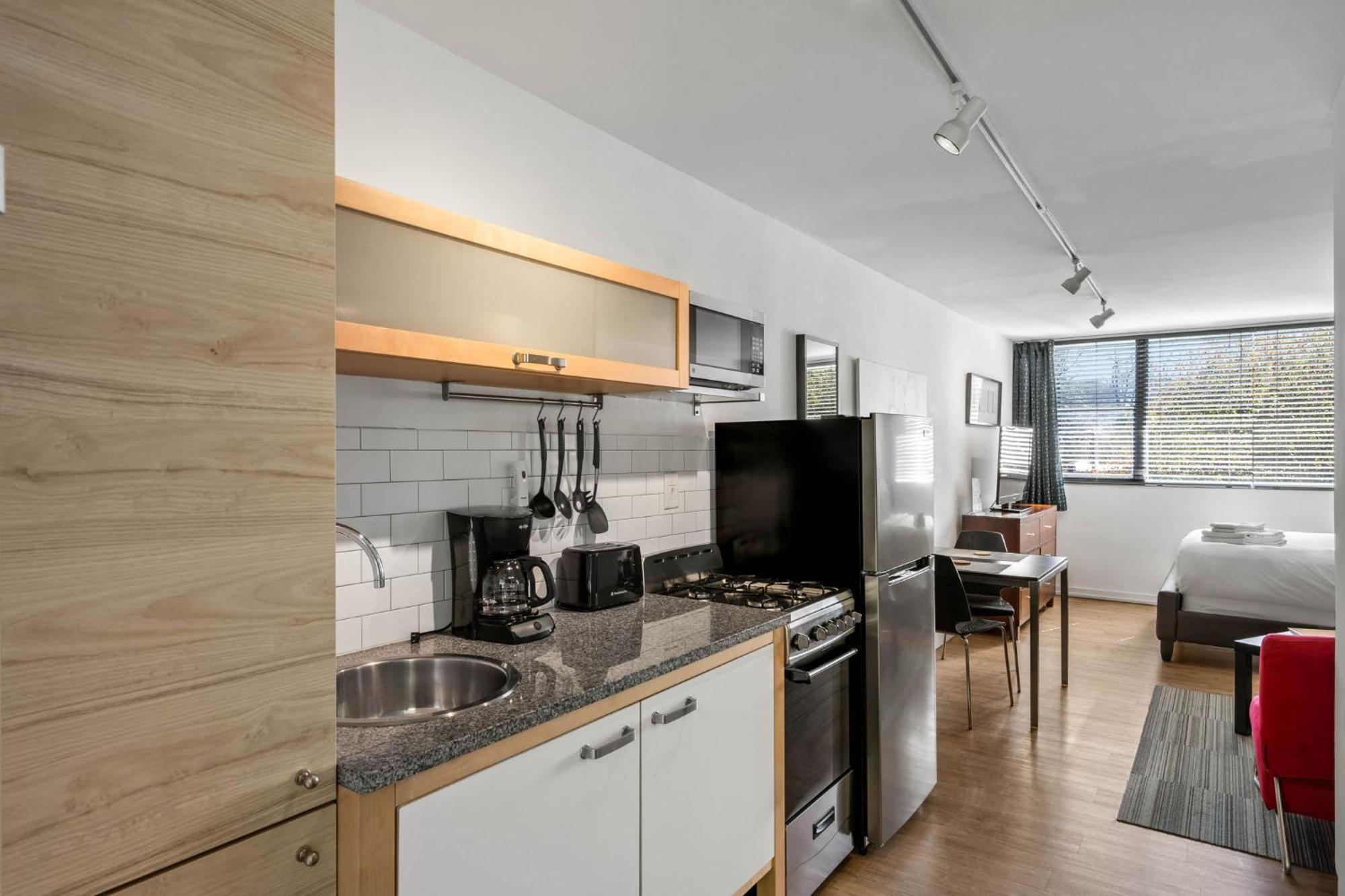 Studios On 25Th By Bca Furnished Apartments アトランタ 部屋 写真